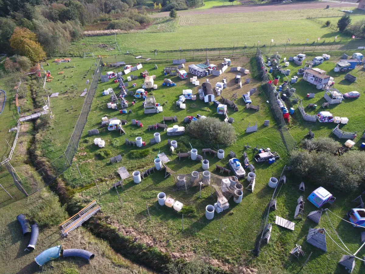 Arena Mocy - Kompleksowa oferta paintballowa