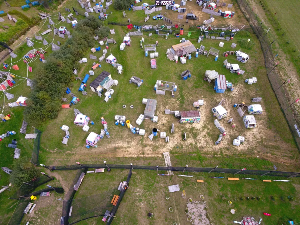 Rozgrywki paintballowe dla grup znajomych