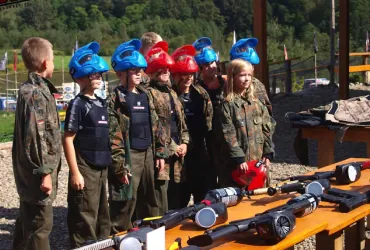 Wycieczka szkolna z paintballem w Arenie Mocy